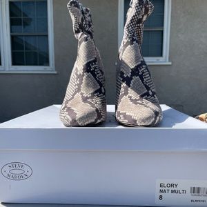 Steve Madden Boots